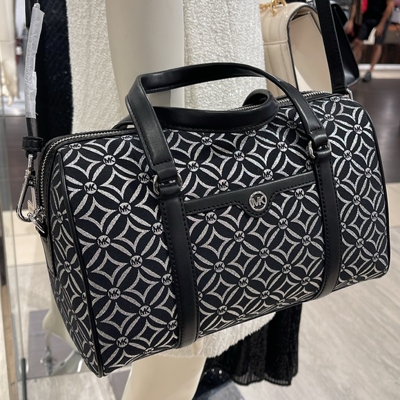MICHAEL KORS JST TRAVEL MEDIUM DUFFLE SATCHEL SHOULDER CROSSBODY BAG MK BLACK - Picture 1 of 16